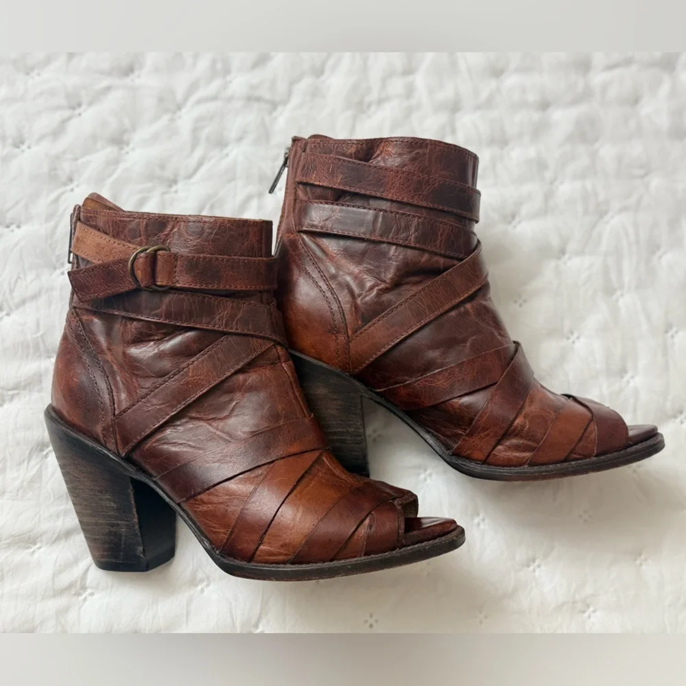 Freebird by Steven Joker Cognac Brown Leather Booties Open Toe Women’s Size 8